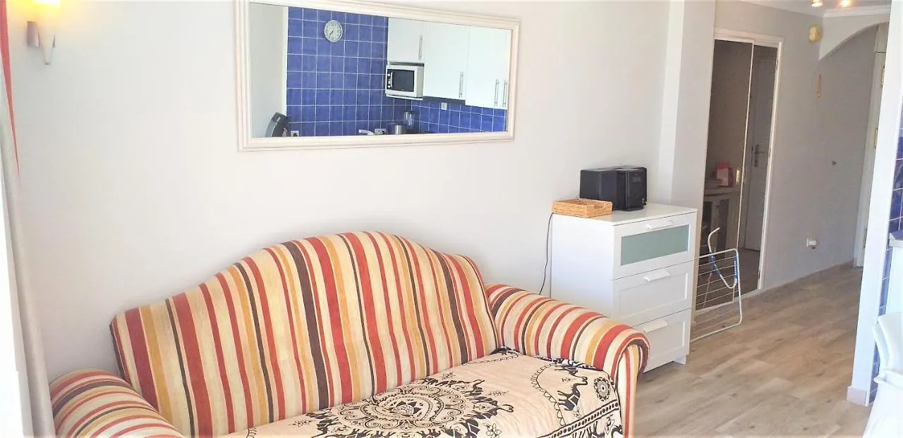 Apartment With A Large South-Facing Balcony, Sea View And Wifi In Las Americas Center Playa de las Americas  0*, Playa de las Americas (Tenerife)